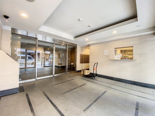 エントランス　入口部分