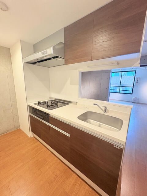 キッチン　コンパクトなキッチンで掃除もラクラク