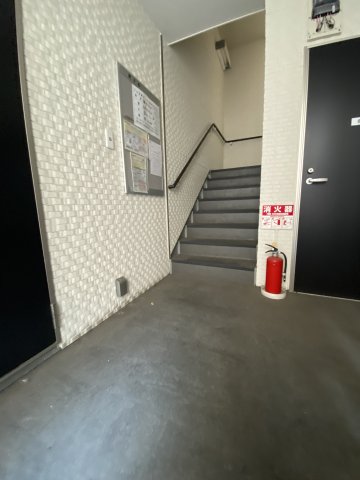 ロビー　アクロス今里アパートメント　ロビー