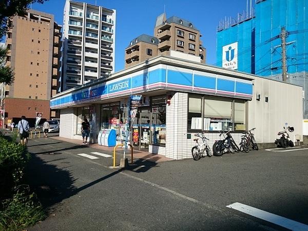 コンビニ　ローソン比恵町店（コンビニ）まで219m