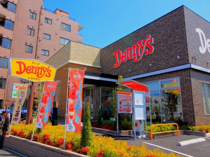 飲食店　デニーズ 小茂根店（飲食店）まで814m