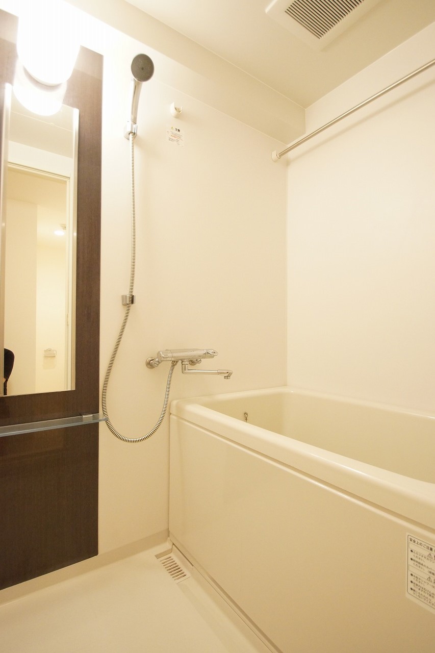 バス・シャワールーム　バスルーム