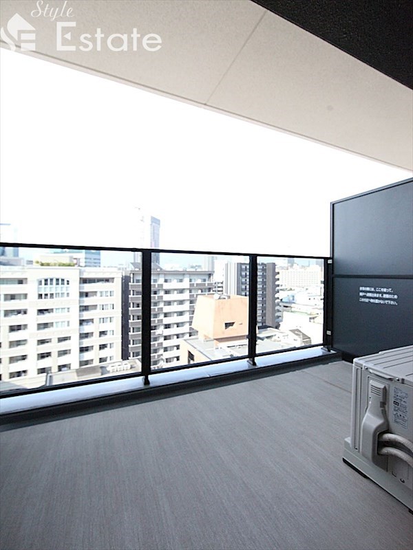 バルコニー　バルコニー