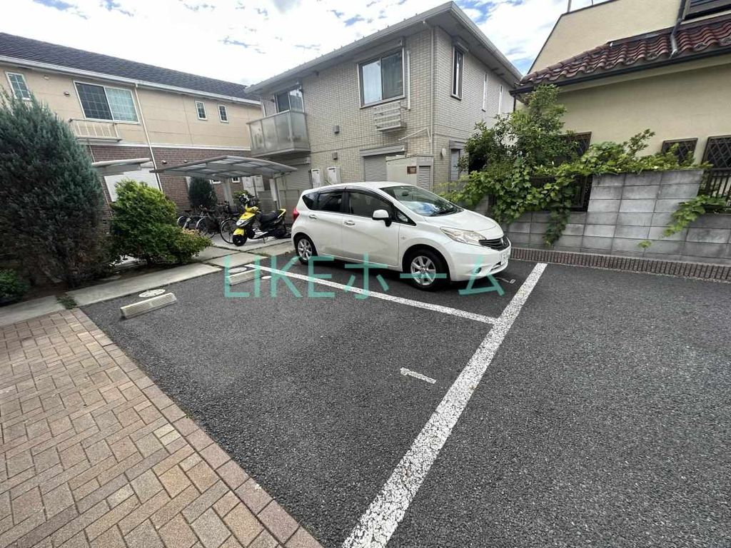 駐車場　駐車場