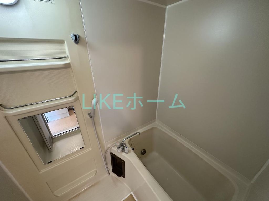 バス・シャワールーム　バス