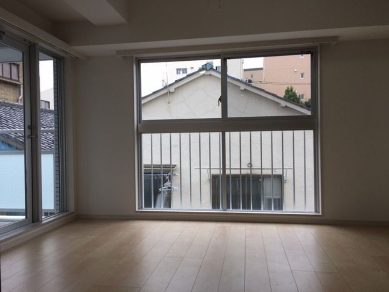 居室・リビング　☆明るい洋室☆