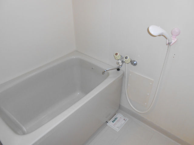 バス・シャワールーム　バス・トイレ各独立