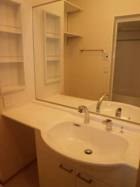 洗面設備　洗髪洗面化粧台