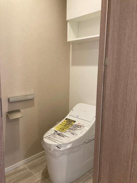 トイレ　温水洗浄暖房便座