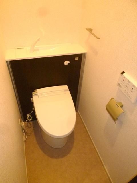 トイレ　★タンクレストイレです。★