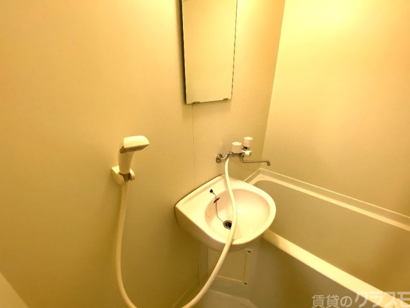 バス・シャワールーム　独立タイプではありませんが・・。