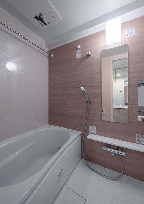 バス・シャワールーム