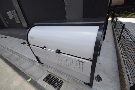 その他共有部分　ゴミ出し自由です。