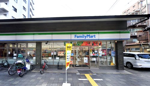 コンビニ　ファミリーマート 柳馬場押小路店（コンビニ）まで111m