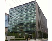 銀行　（株）りそな銀行 東京本社（銀行）まで558m