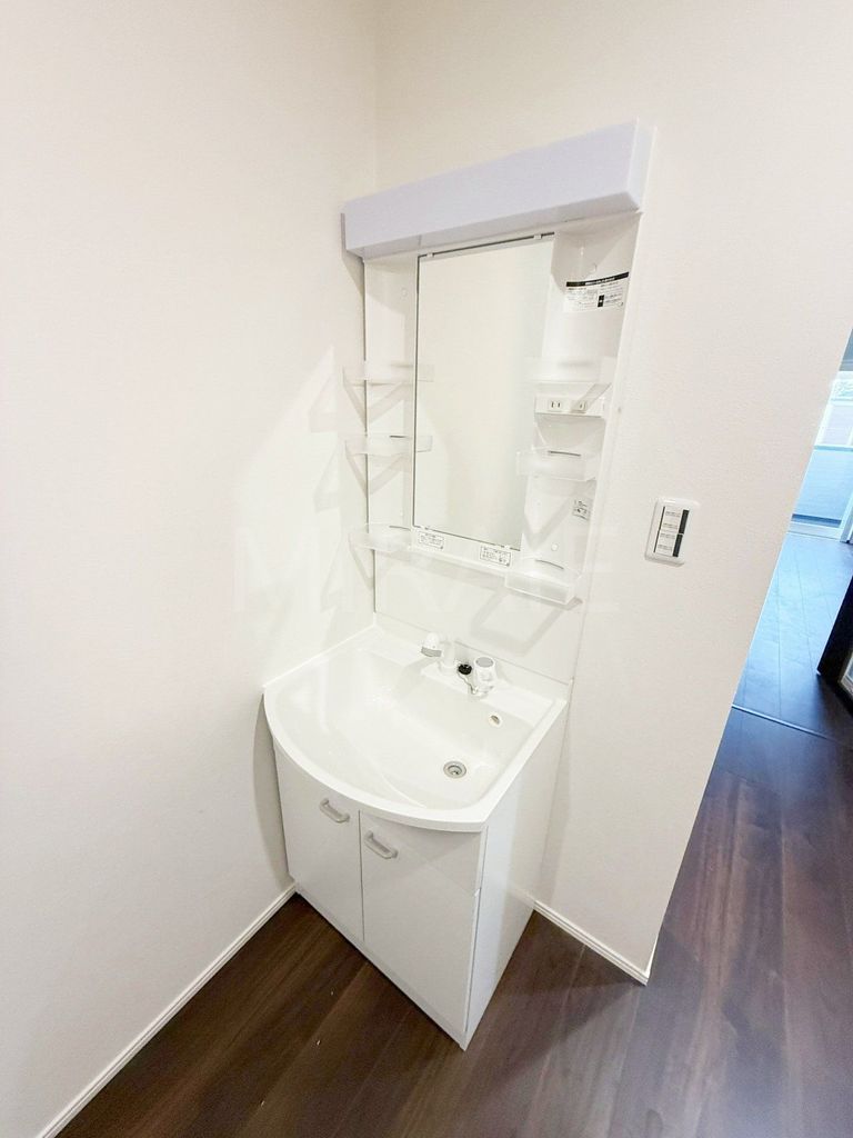 洗面設備　同シリーズ施工