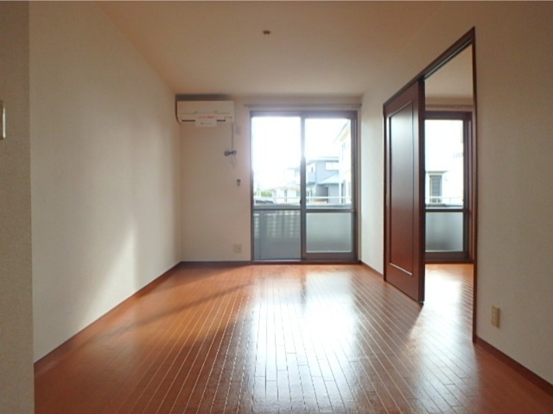 居室・リビング　図面と現状に相違がある場合には現状を優先