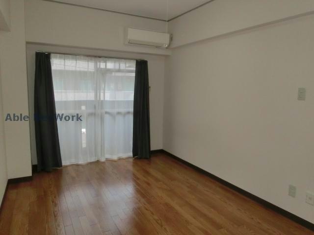 居室・リビング　同型モデル