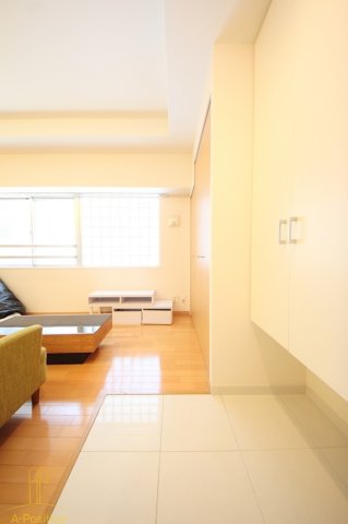 玄関　RIDGE北堀江