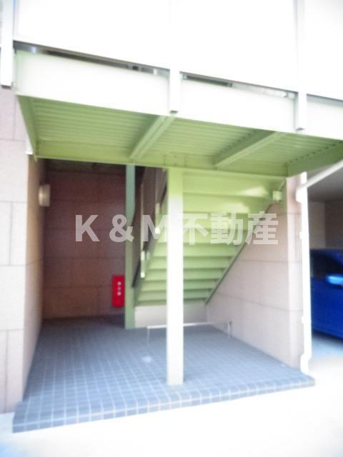 エントランス　毎日通るエントランスはこのようになっています