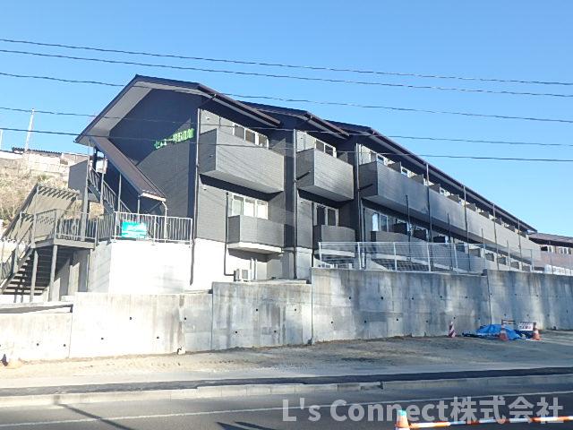 建物外観　２０１６年築のアパートです。