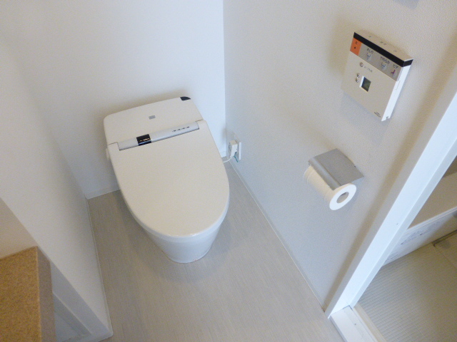 トイレ　トイレ