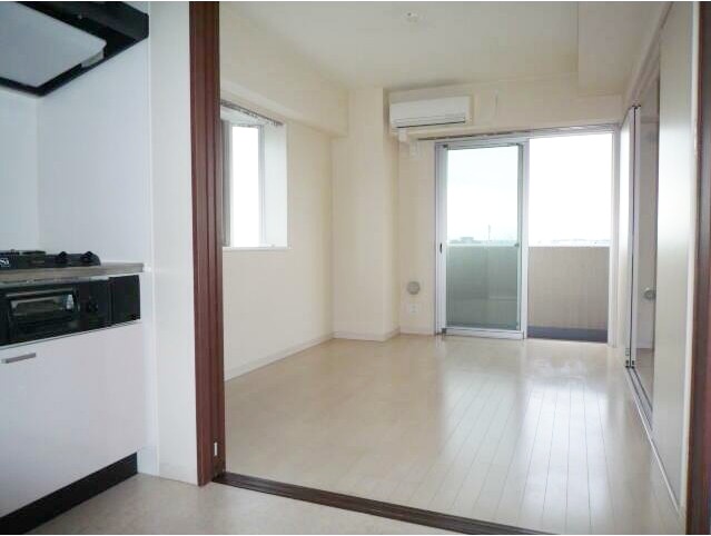 その他設備　室内エアコン付き♪