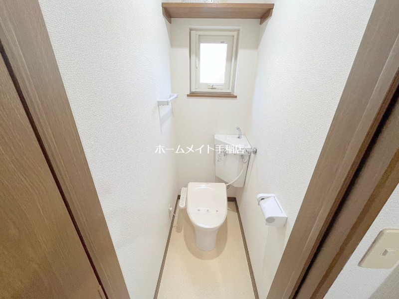 トイレ　ウォシュレット付きで快適な環境です♪