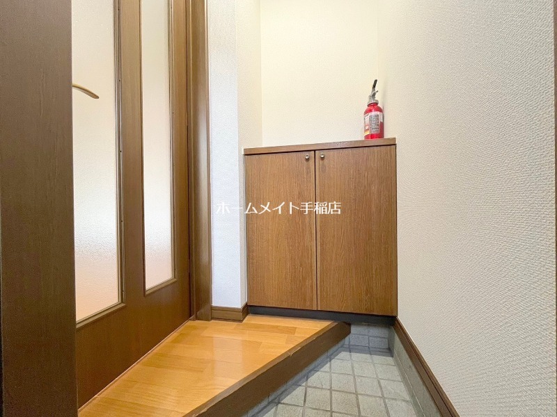 玄関　玄関スペース、シューズボックス付きです♪