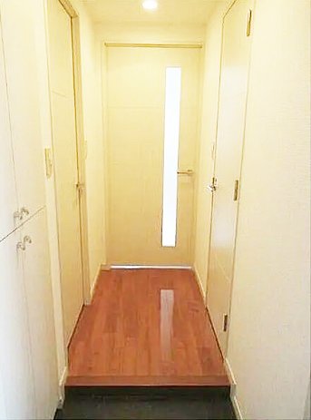 玄関　スペースのある玄関
