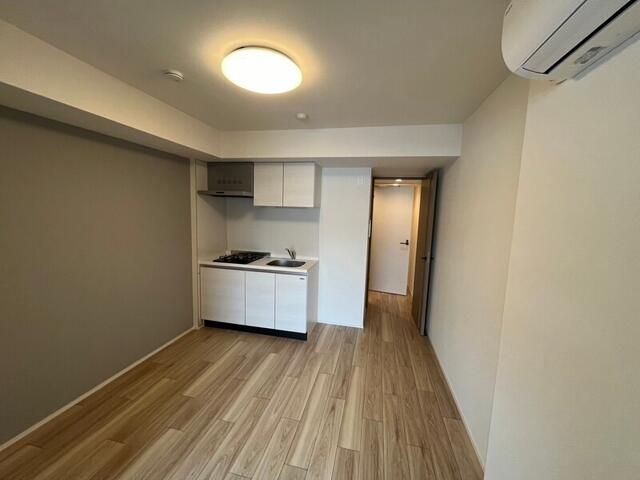 居室・リビング　☆明るい洋室☆