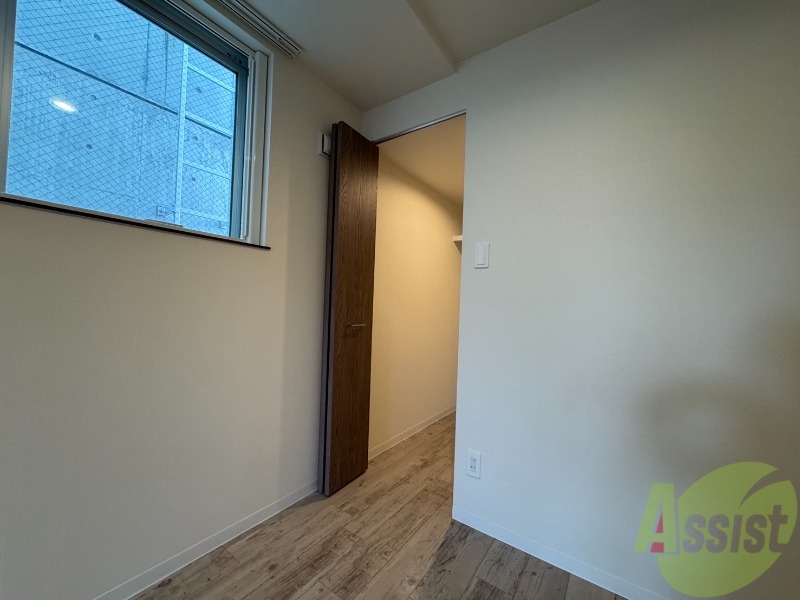 収納　クローゼットは奥行きもあり、荷物が多い方でも安心です。