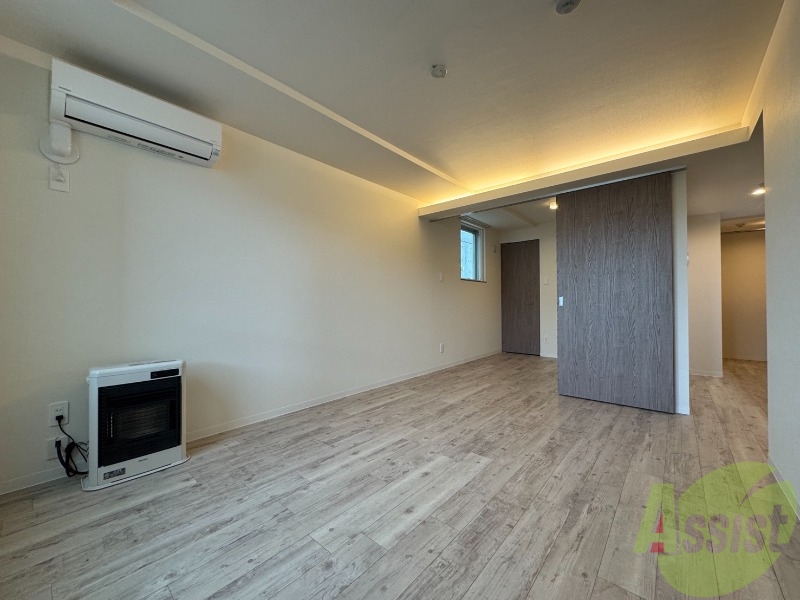 居室・リビング　スタイリッシュな印象のリビングになっています！