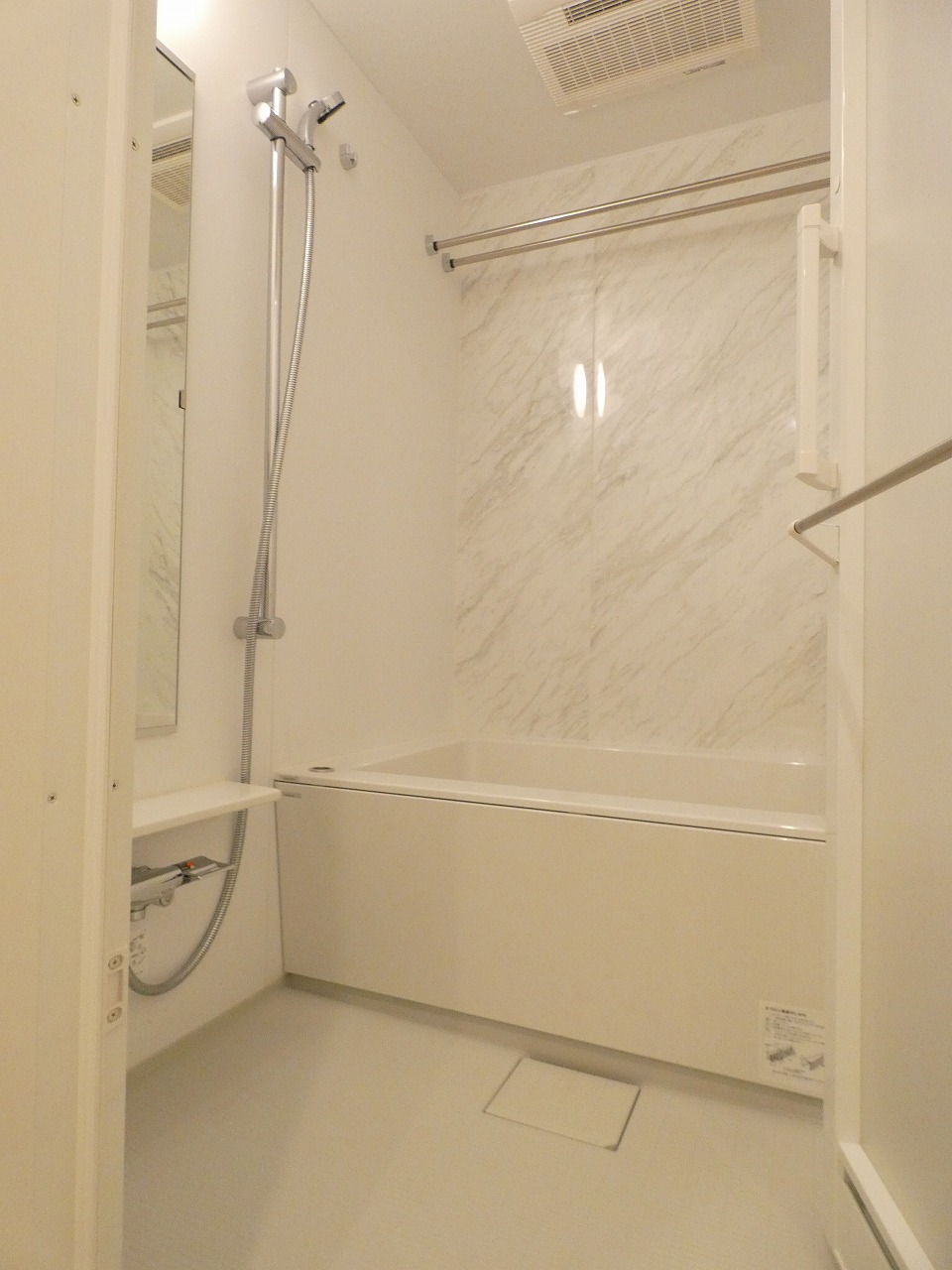 バス・シャワールーム　バス