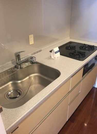 キッチン　※こちらのお写真は他部屋になり参考写真です