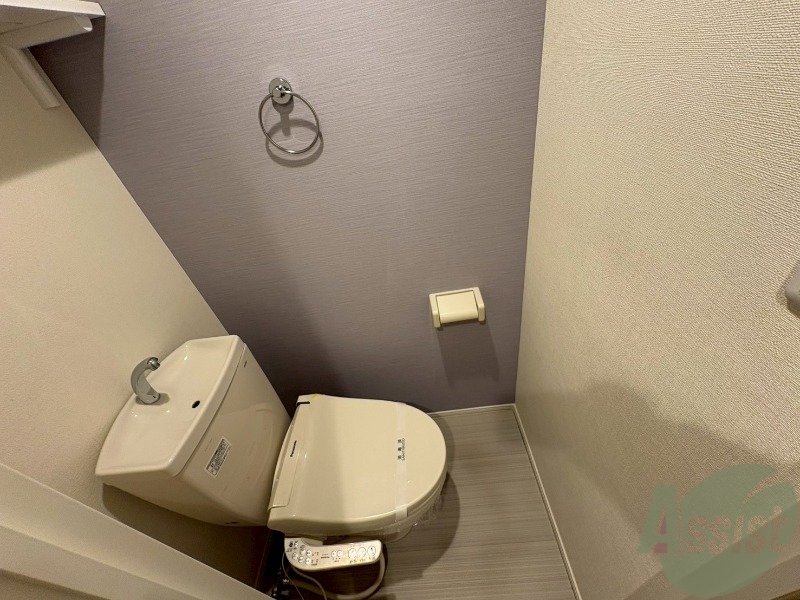 トイレ　トイレにウォシュレットが付いてるのは嬉しいですね。