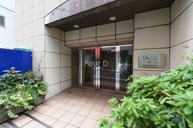 エントランス　★《見学予約受付中》当店では契約金がクレジット決済です★