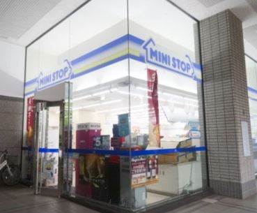 コンビニ　ミニストップ北品川５丁目店（コンビニ）まで489m