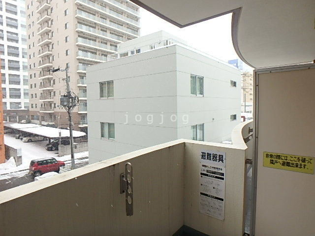 バルコニー