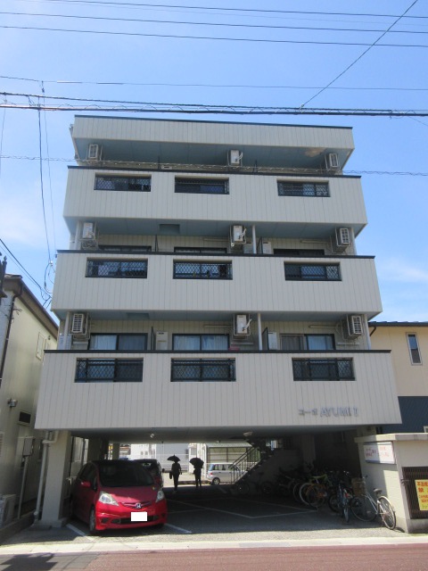 建物外観　現況と異なる場合は現況を優先します。