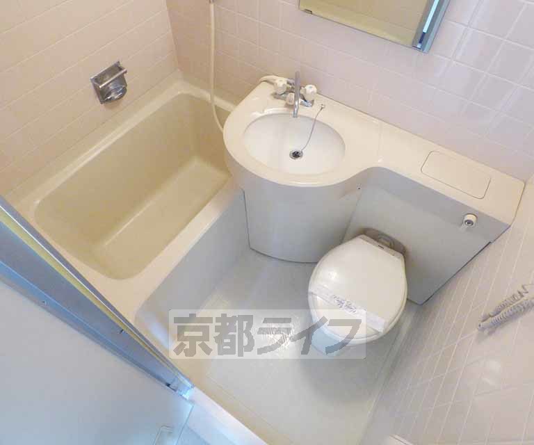 バス・シャワールーム　きれいなお風呂です。