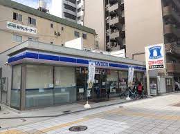 コンビニ　コンビニ（コンビニ）まで700m
