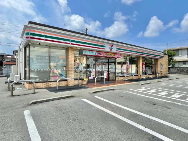 コンビニ　セブン－イレブン沼津柳町店（コンビニ）まで615m