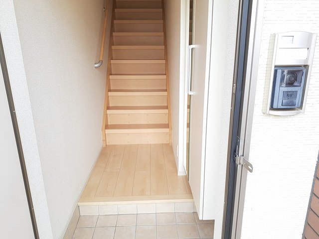 玄関　落ち着いた玄関です