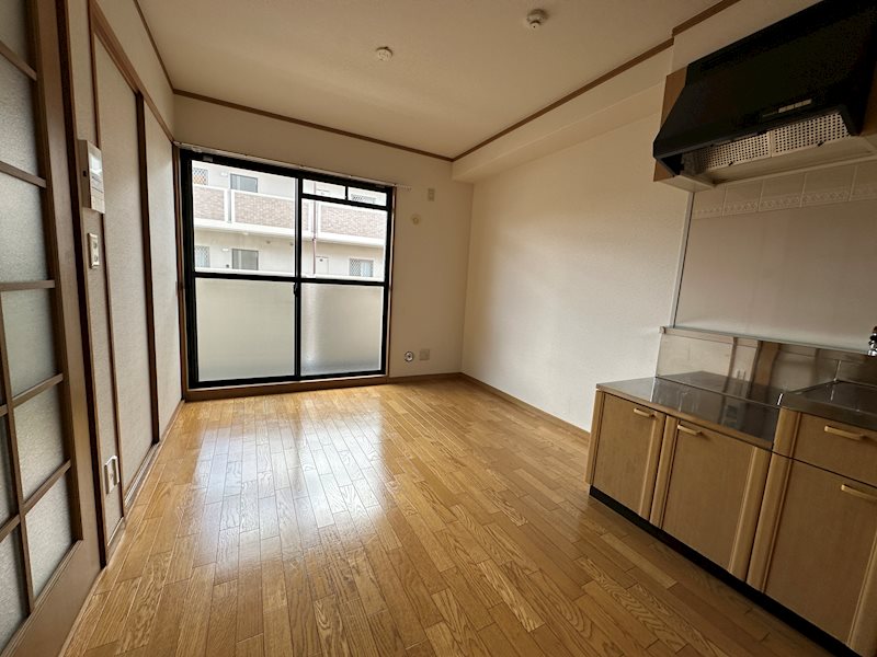 グッドヴィレッジ一番館・二番館の居間写真