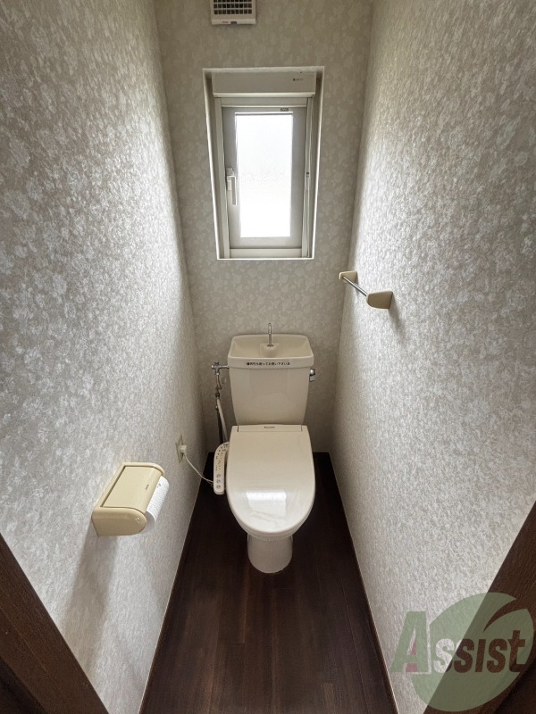トイレ　トイレはウォシュレット機能付き。シャワートイレは日本の宝。