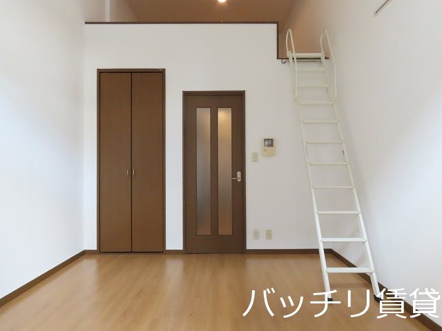 居室・リビング　別号室イメージの為、現状を優先致します
