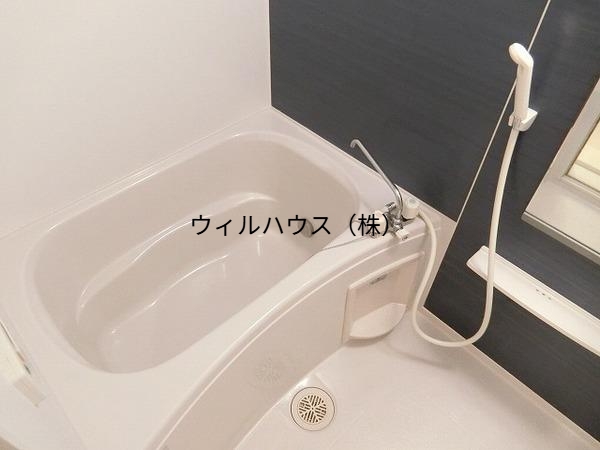 バス・シャワールーム　追い焚き・浴室乾燥機付きバス！