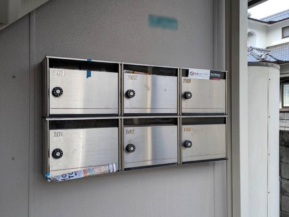 エントランス　メールBOX