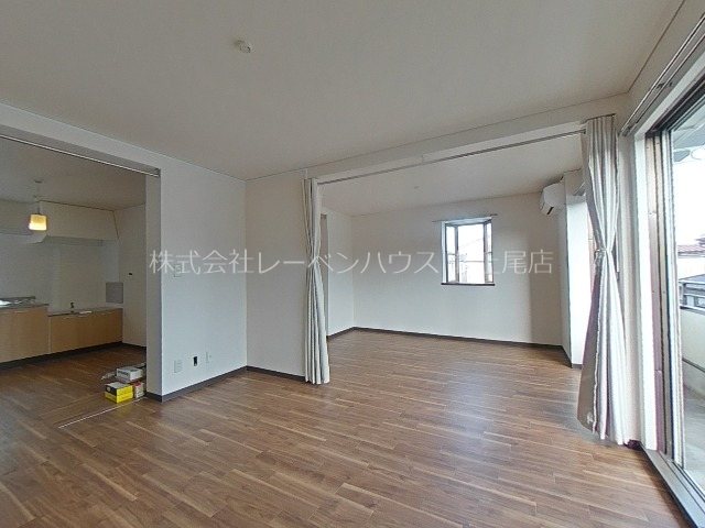 居室・リビング　お部屋探しはレーベンハウス北上尾店まで！